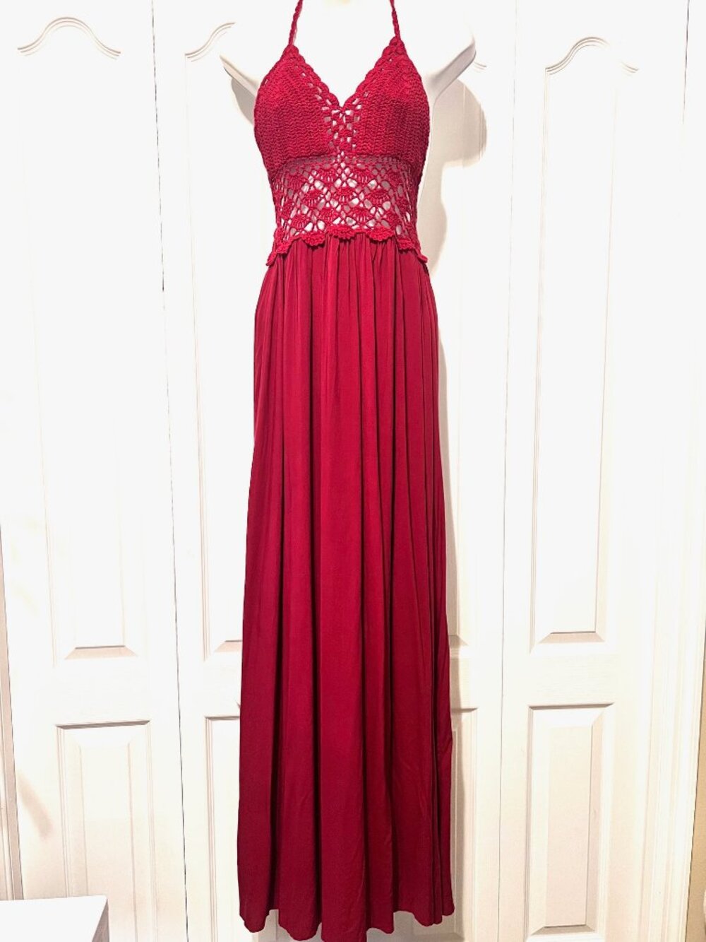 Lilbetter Do It Better-NWT-Burgundy Maxi Crocheted Halter Cut Outs Dress-Small